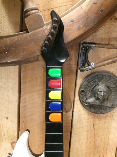 Guitar Hero React Rocker Limited Edition Gitarre ~ ungetestet - Bild 2 von 8