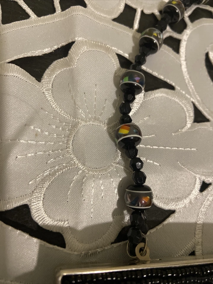 Vintage Black Purse with buttons and beads Kiss Clasp Closure Clutch Or Handle - Image 3 of 4