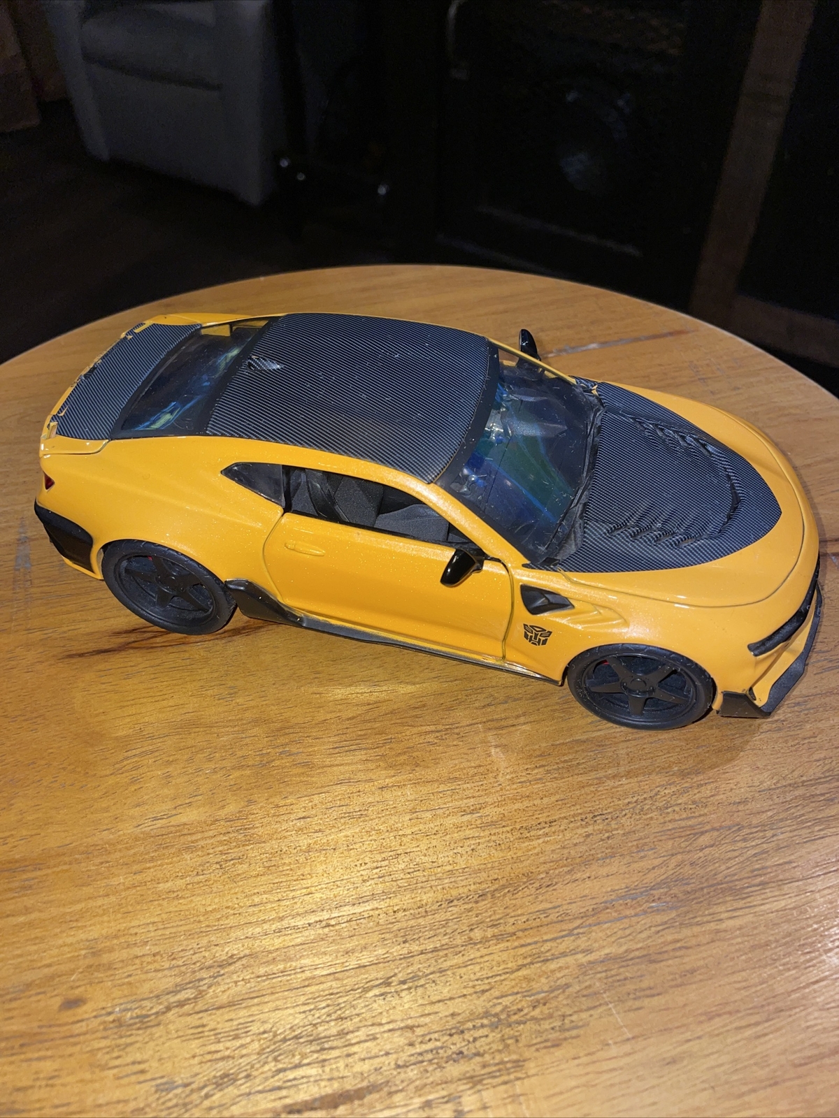 JADA TRANSFORMERS LAST KNIGHT 2016 CAMARO BUMBLEBEE DIECAST CAR 98399