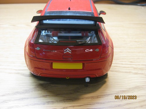 1/18 SCALE CITROEN C4 WRC PLAIN BODY VERSION IN RED BY AUTOART #80736 - Picture 9 of 22