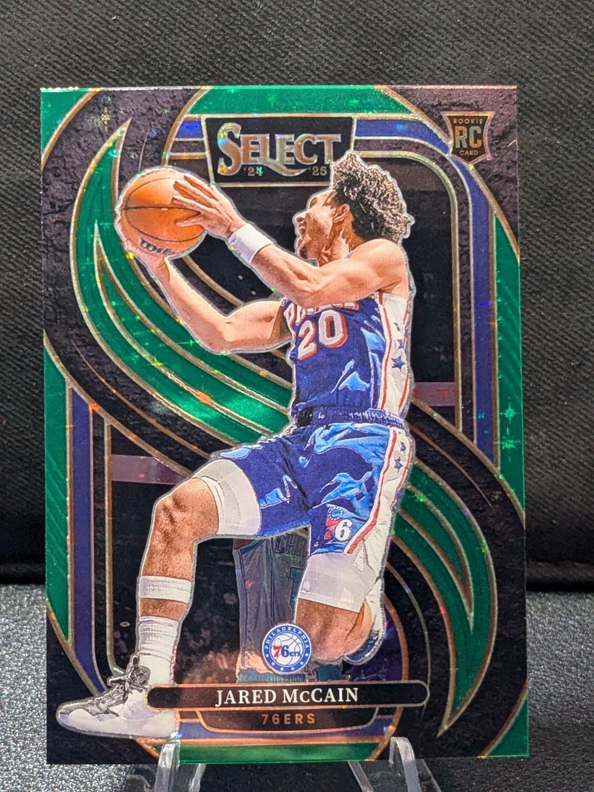 2024-25 Panini Select - Premier Level Jared McCain #184 Green Stars Prizm (RC)