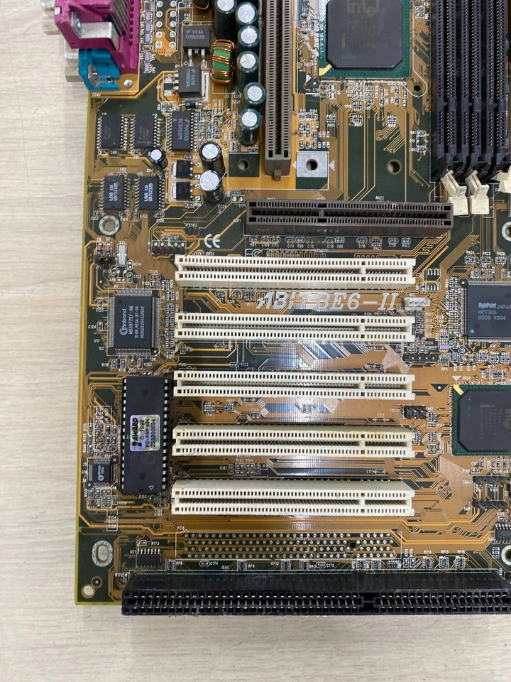 ABIT BE6-II, Slot 1, Intel (BE6-2) Motherboard - Image 2 of 4