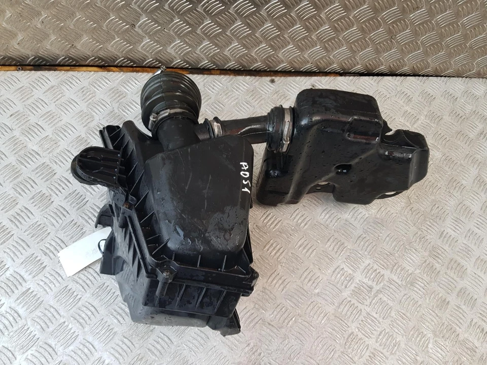 FORD S MAX AIR FILTER HOUSING 2.3L PETROL MK1 2008 - Image 2 of 4