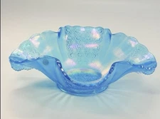 NOS Fenton Art Glass Large BLUE LAGOON OPALESCENT DAISY BOWL