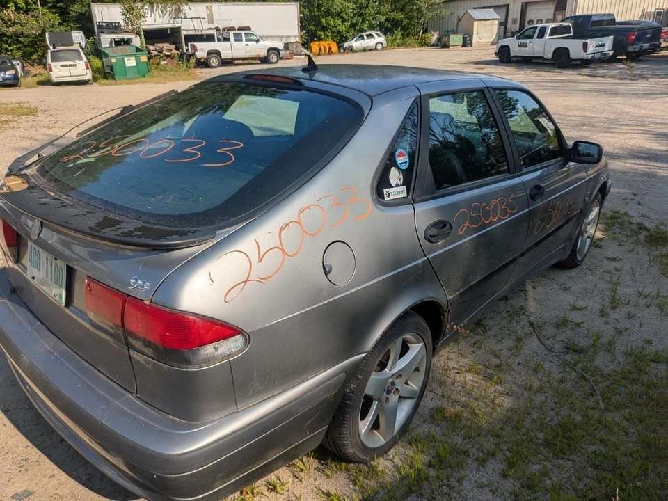 Driver Corner/Park Light Fog-driving Bumper Mounted Fits 99-03 SAAB 9-3 179679 - Image 2 of 4