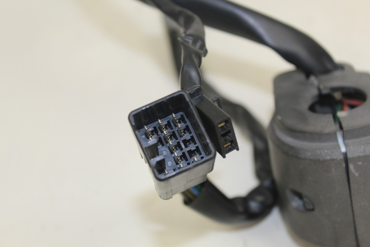 6点 Kawasaki ZX6R ZX 6R Ninja 09-12 Left Headlight Blinker Control