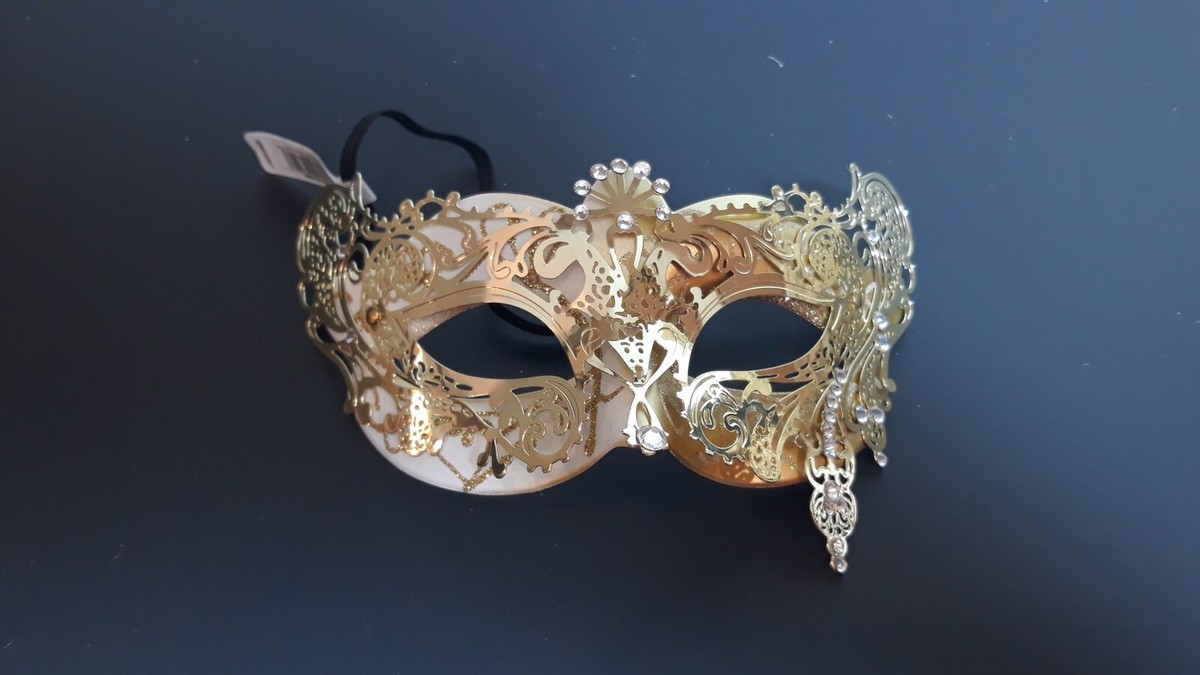 Masquerade Woman's Eye Mask Light Metal Design With