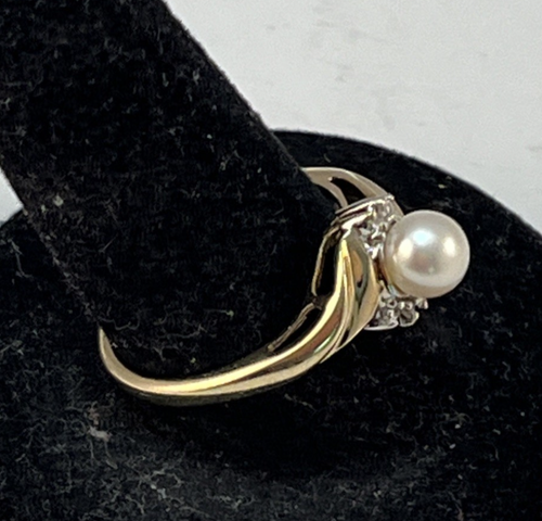 Vintage 10K Yellow Gold Cultured Pearl Ring Small Diamond Accents Size 7 - Picture 4 of 11