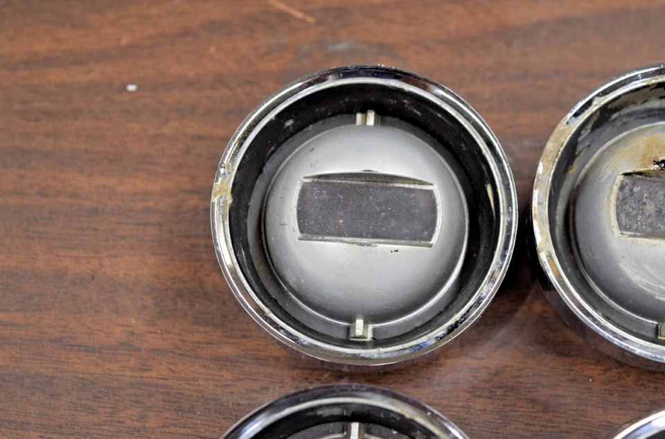 1964 1965 1966 FORD THUNDERBIRD OIL Amp TEMP MEDIDOR DE COMBUSTÍVEL ACABAMENTO MOLDURA Ring Pod - Imagem 2 de 4