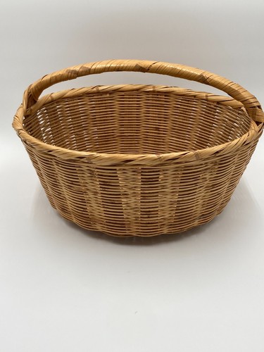 Vintage Large Wicker Market Basket 18" Diameter w/ Handle 6" Tall - Picture 2 of 6