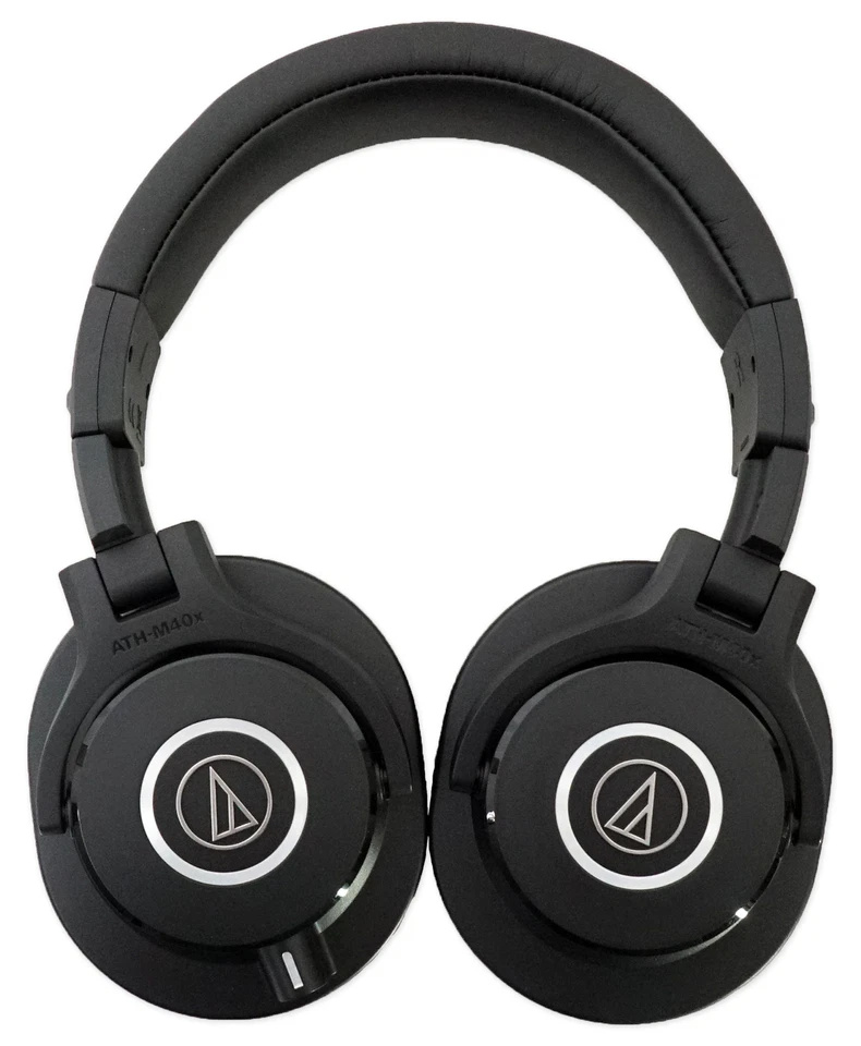 Audio Technica ATH-M40x Studio Monitor Headphones+4-Way Distribution Amplifier - Image 4 of 4