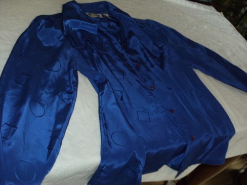 HOMBROS ACOLCHADOS AZUL REAL LA BLUSA TALLA 8 - Imagen 7 de 7