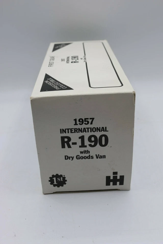 First Gear Collectible 1957 International R-190 Southern Pacific W/DryGoods 1:34 - Image 4 of 4
