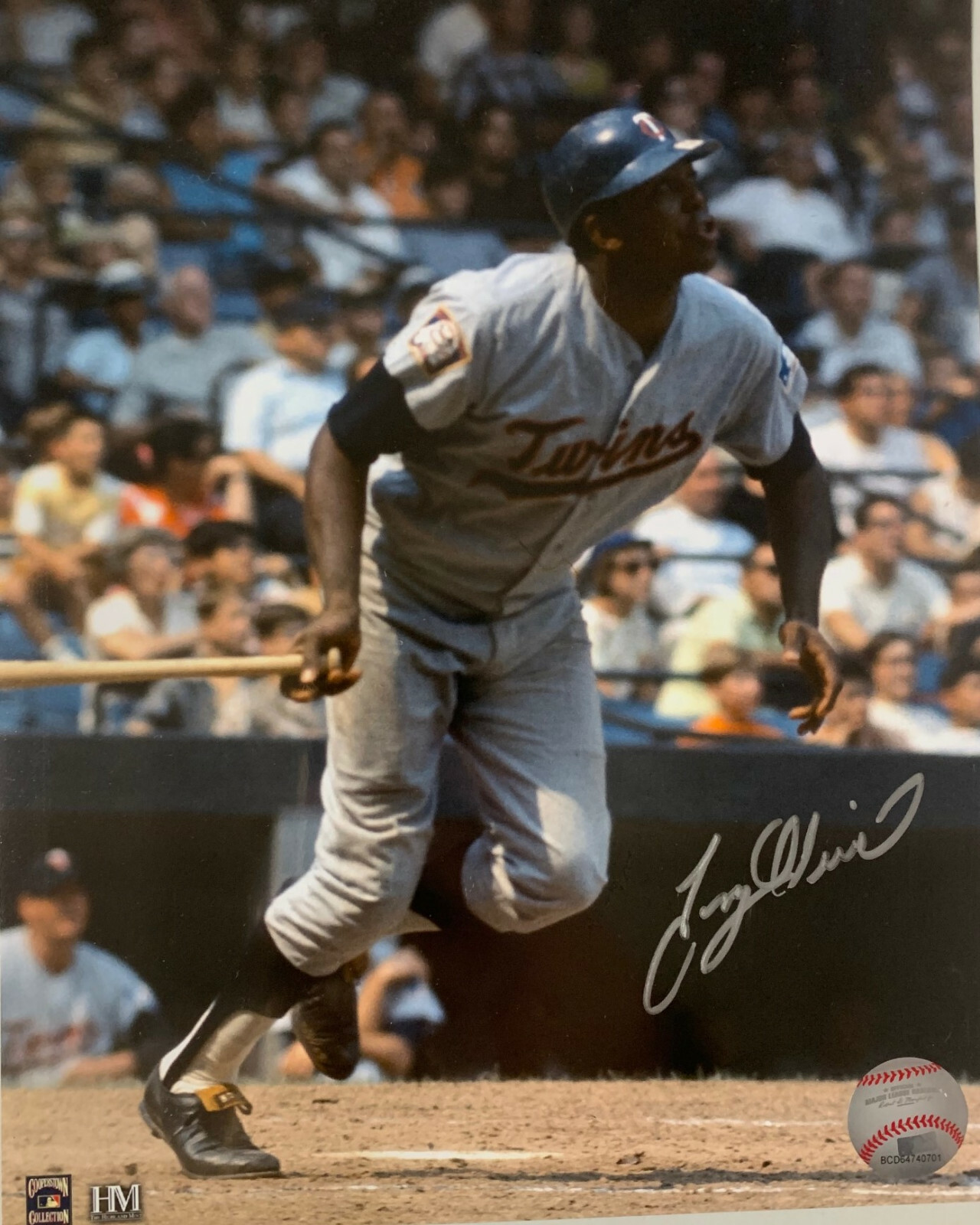 Tony Oliva Autographed Signed Minnesota Twins Minn Twins 8X10 Photo #1 AUTO - 1964 AL R.O.Y. - 8 x All Star 