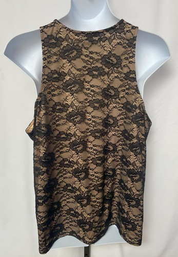 Neu mit Etikett. Torrid Damen 4X ärmellose Bluse mit Spitzenschale. - Bild 7 von 8