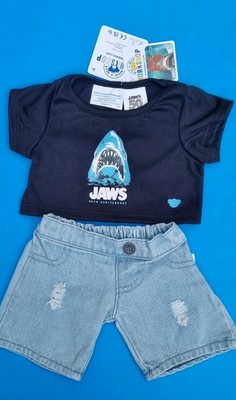 Build A Bear Jaws 50th Anneversery T-Shirt & zerrissene leichte Jeans klassisch neu mit Etikett 