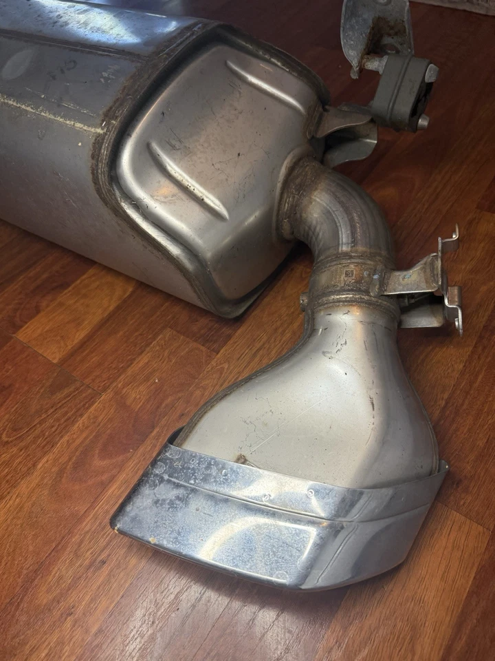 2017-2022 BMW G30 540i REAR OEM STOCK EXHAUST MUFFLER/FAST SHIP - Image 2 of 4