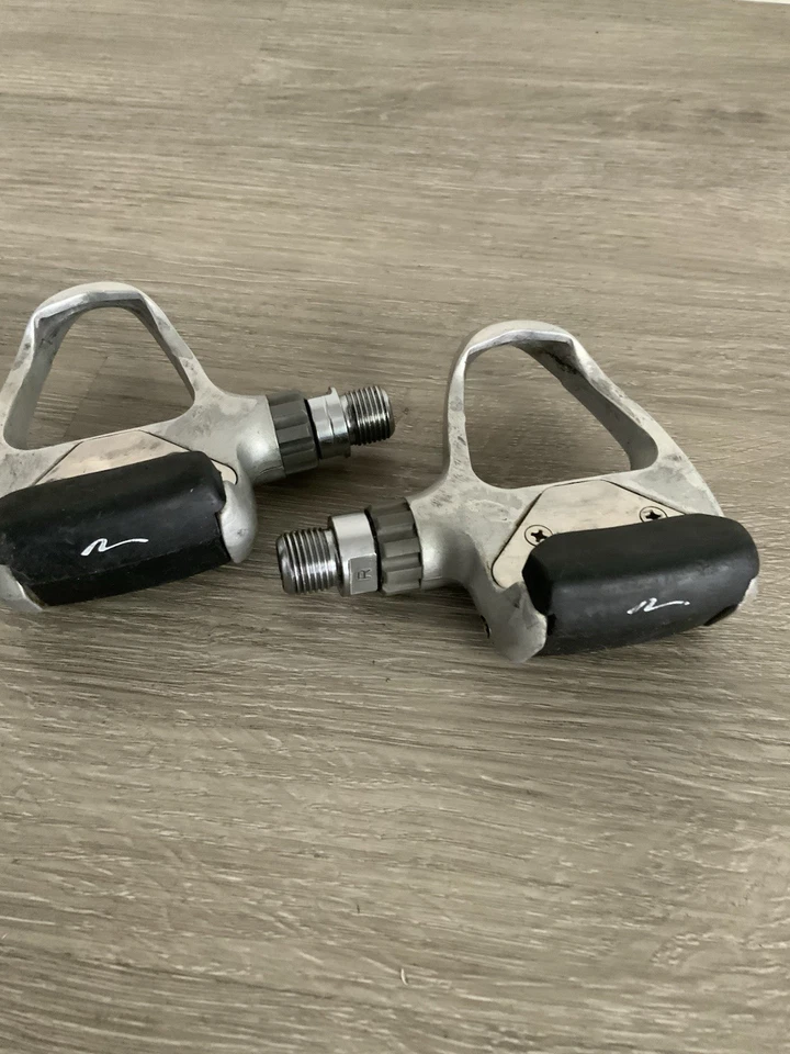 FORTE CLIPLESS PEDAL NO CLEATS SILVER - Image 2 of 4