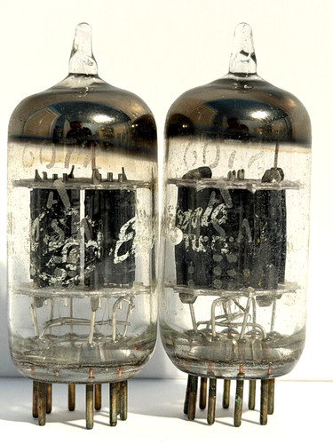 6072A Tube 12AY7 Black Plate GE 3 Mica TV7 Tested Strong Balanced Please READ