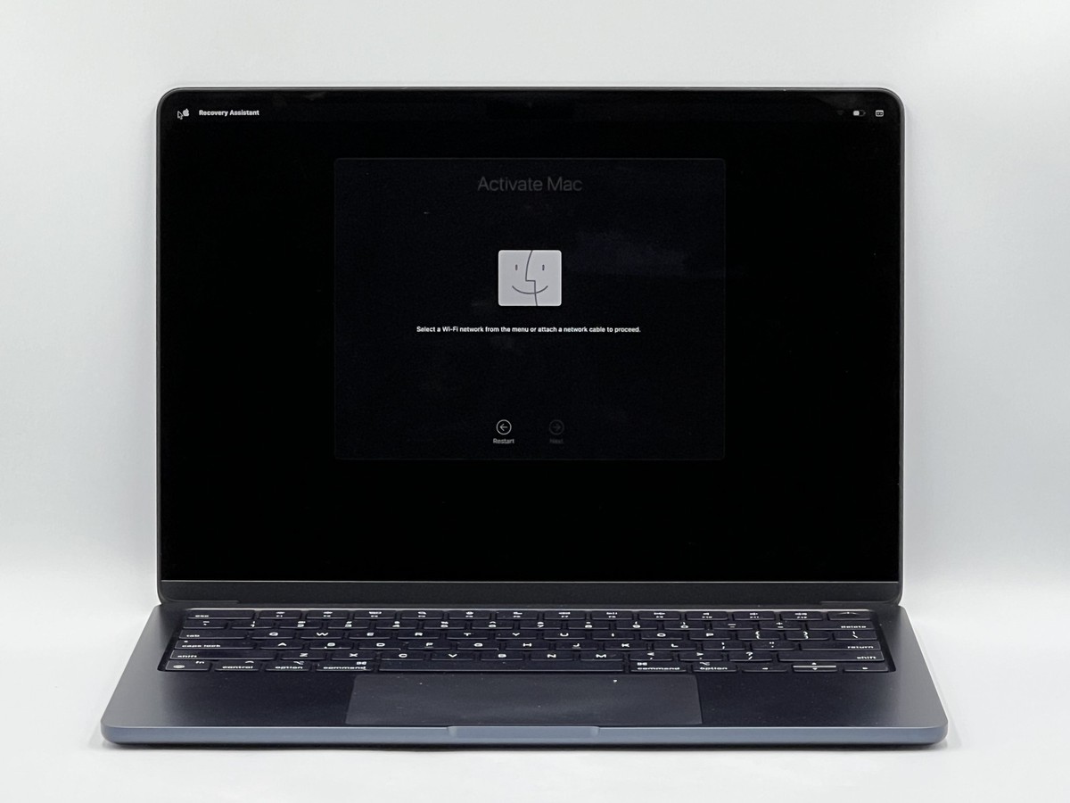 MacBookAir M215.3インチ　512SSD 8GBRam日本語key 13-Inch M3 MacBook Air 512GB SSD 8GB RAM Silver