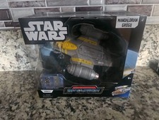 Star Wars Micro Galaxy Squadron Mandalorian and Grogu Razor Crest  0235 Yellow