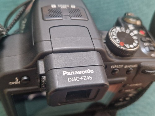 Lumix FZ45 Digital Bridge Camera 14MP 24x Zoom - Picture 5 of 10
