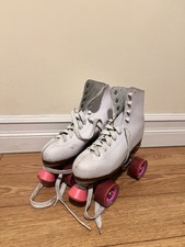 Chicago Women's Rink Roller Skates Size 7 in White with Pink Wheels