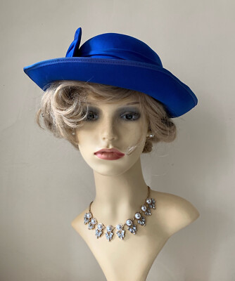 Kangol Vintage 1990er französisch blau Polyester eleganter Hut mit blauem Band Schleife Detail