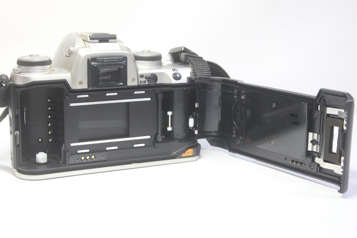 Pentax MZ-3 SLR 35mm Film Camera SMC Pentax-FA 28-105mm F/4