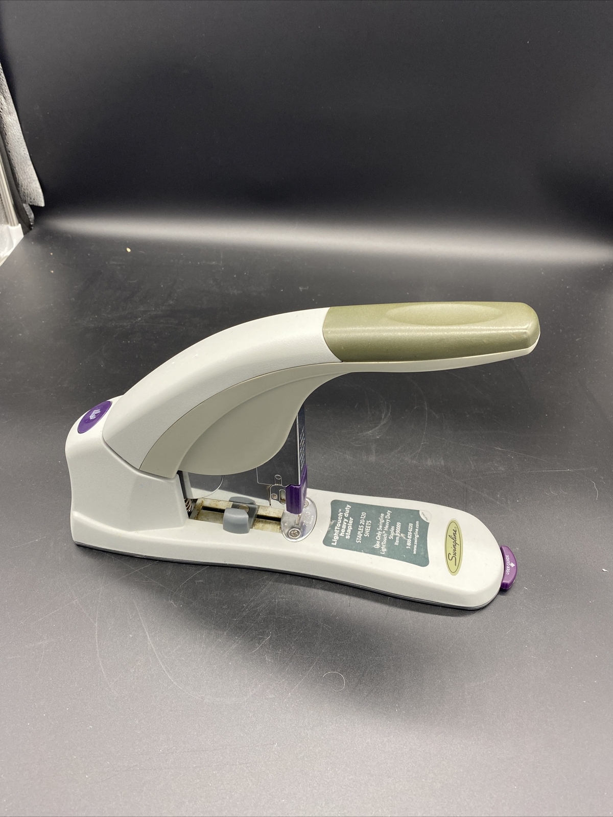 Swingline Lighttouch HeavyDuty Stapler Full Strip 120Sheet High