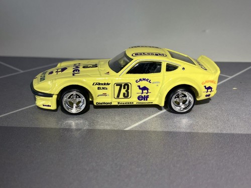 Custom Hot Wheels NISSAN FAIRLADY Z mit Real Riders CAMEL Custom (lose) METALL