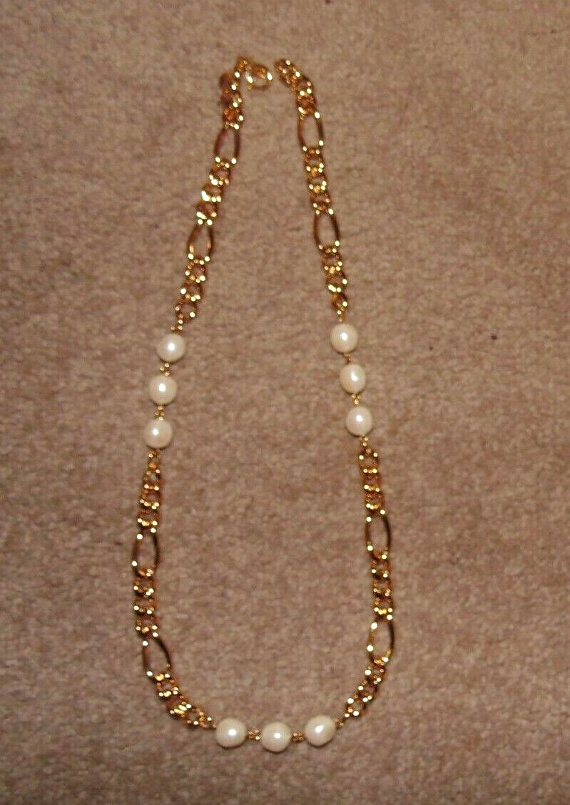 Emma Page Gold plated Necklace Pearls Link Chain Emma Page Costume
