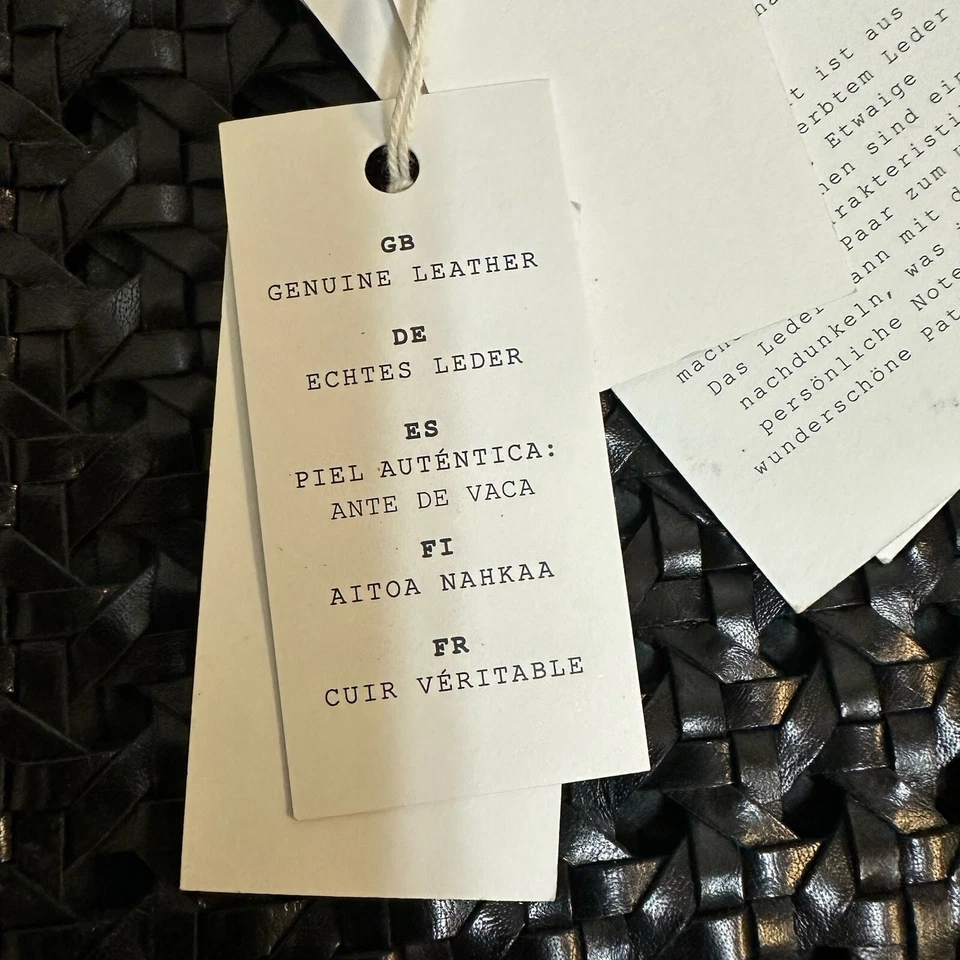 Bolso de Mano Muñequera By & Other Stories Tejido Trenzado Cuero Negro Unisex NUEVO Foto 3 de 4