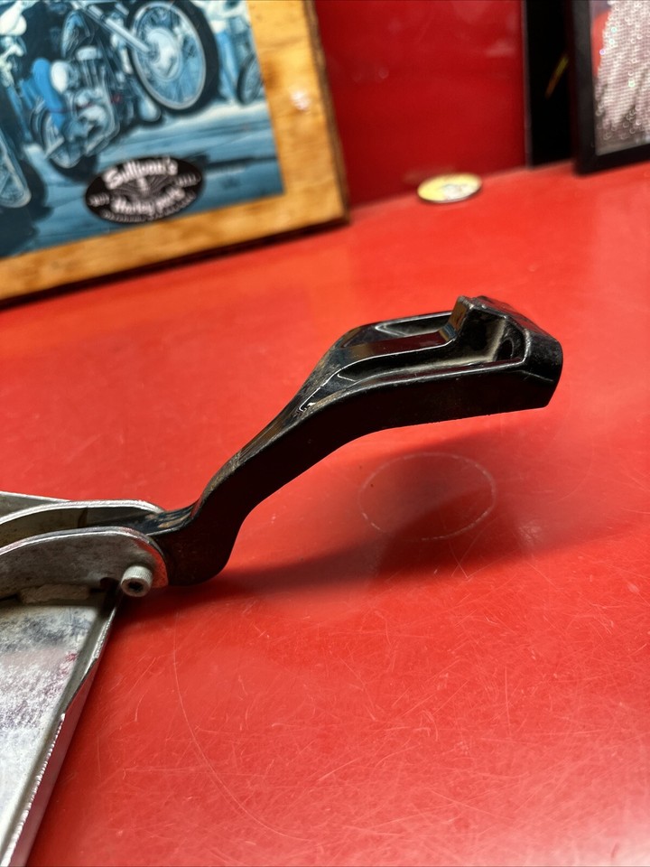 Harley Dyna Floorboard Foot Floor Board Mount Brackets Shift Shifter