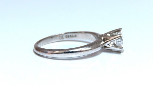 GIA Certified .49ct Natural Round Diamond solitaire ring E/I2 - Picture 4 of 6