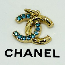 CHANEL Collana Vintage Charm Parti Pietra Blu x Oro 18×14mm Incisione
