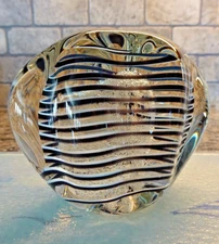 Signed Neil Duman 1990 Black & White Swirl Ribbon Paperweight Fizzle Bubbles