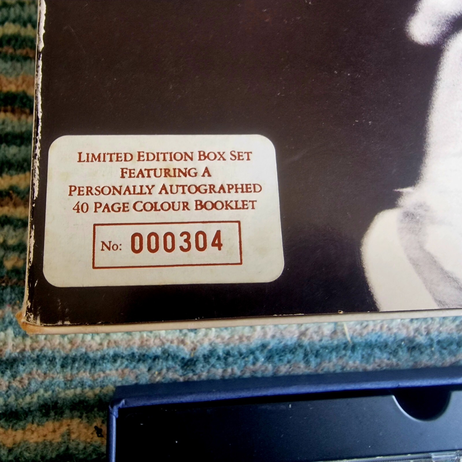 Elton John To Be Continued Numbered Limited Edition Signed Box Set - No 304 - Picture 2 of 3