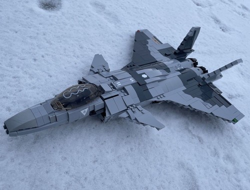 J-20 J20 Stealth Fighter Jet Building Blocks MOC Military 926 piece model Bricks - Picture 21 of 22