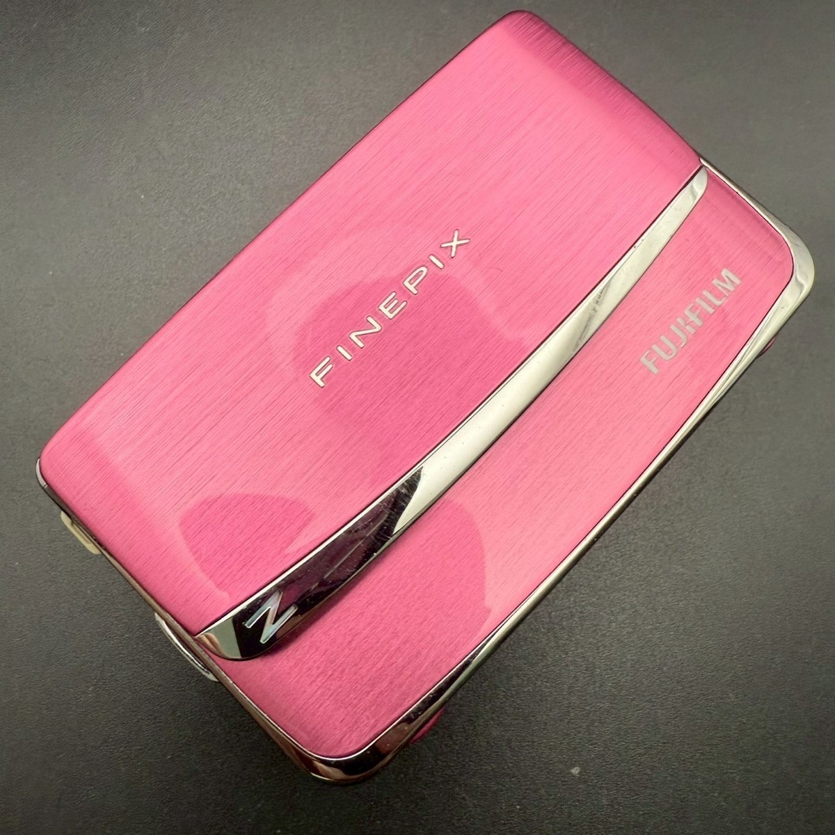 FUJIFILM finepix Z80 Pink 14MP Digital Camera 5x Optical Zoom