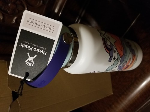 Hydro Flask LE-USSSHE-B Glacier 40oz Wide Flex Straw Cap Leakproof Water Bottle - Picture 9 of 9