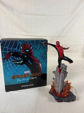 Iron Studios Spider-Man: Far From Home Peter ...