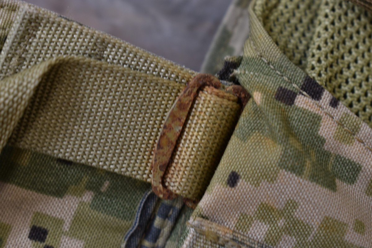 RBAV Specialty Defense Systems SDS AOR2 Releasable Vest Woodland