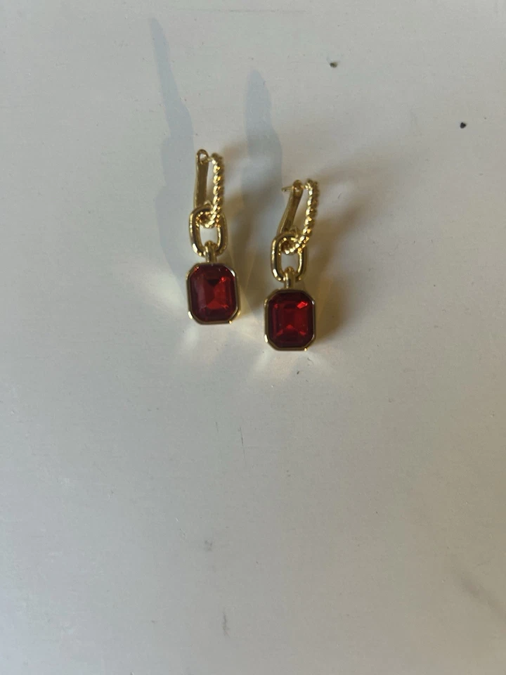Красные висячие серьги - Изображение 2 из 3