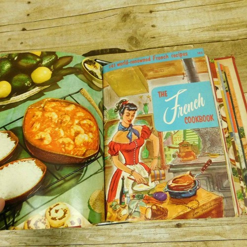 Cooking Magic Fabulous Foods Step by Step Cookbooks Culinary Arts Institute 1955 - Imagen 5 de 11
