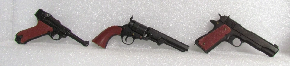 Vintage Marx Famous Firearms Miniature Toy Pistols 3 lot Colt, Luger, Colt  1911 - Image 2 of 4