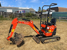 Kubota U10-3 Mini Tracked Excavator Digger w/ Bucket. Hour Meter 1002.3 hrs