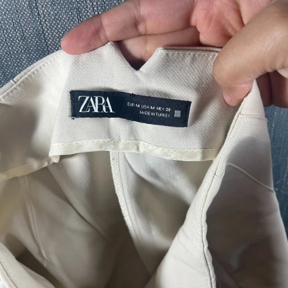 Pantalón para mujer ZARA talla M crema cintura alta ajuste a medida mezcla de poliéster Foto 4 de 4