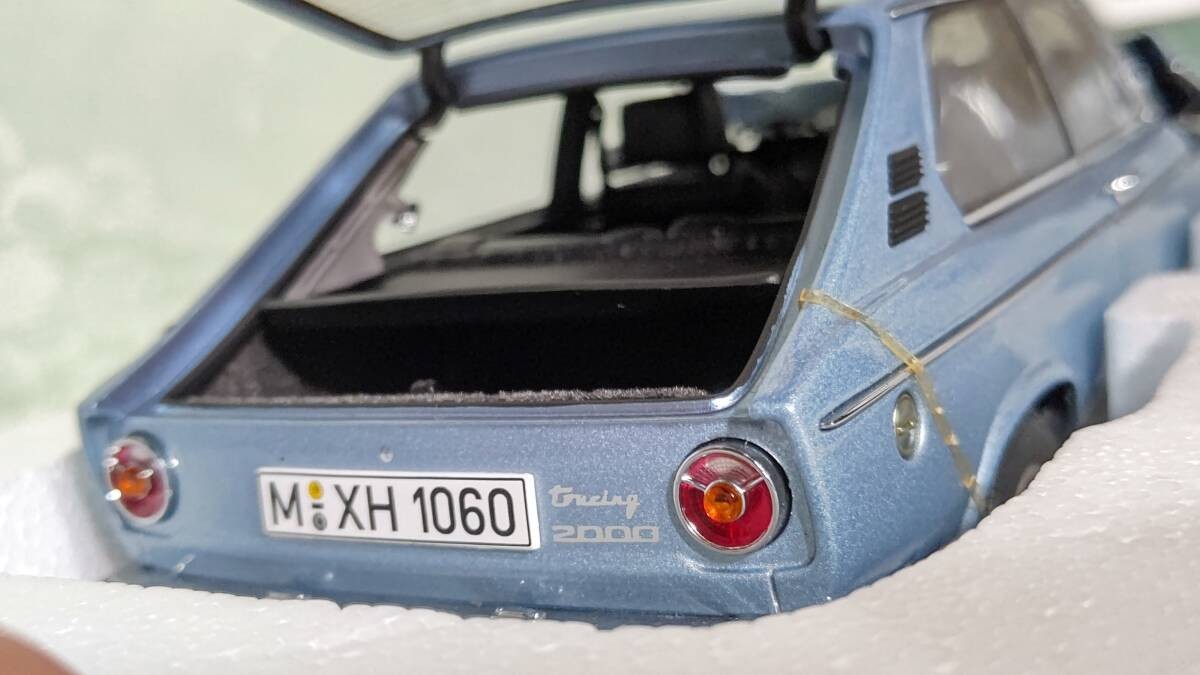AUTOart オートアート BMW 2000 TOURING 1:18 1/18 AUTOart BMW