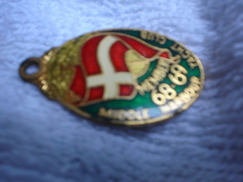 6 X MIDDLE HARBOUR YACHT CLUB MEMBERS BADGES 64 TO 69 3 CM EACH METAL - Photo 2 sur 6